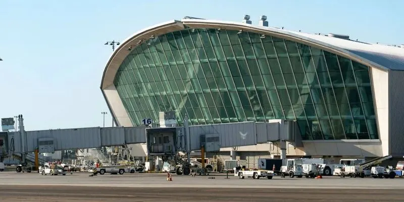 Delta Airlines FAT Terminal – Fresno Yosemite International Airport