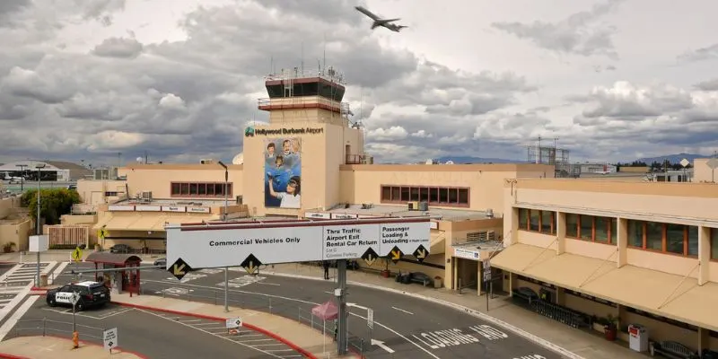 Delta Airlines BUR Terminal – Hollywood Burbank Airport