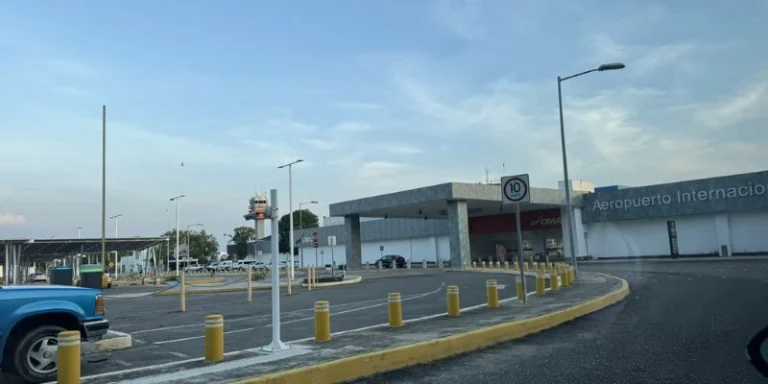 Ixtapa-Zihuatanejo International Airport