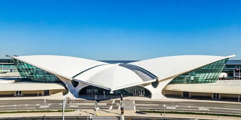 LOT Polish Airlines JFK Terminal – John F. Kennedy Airport