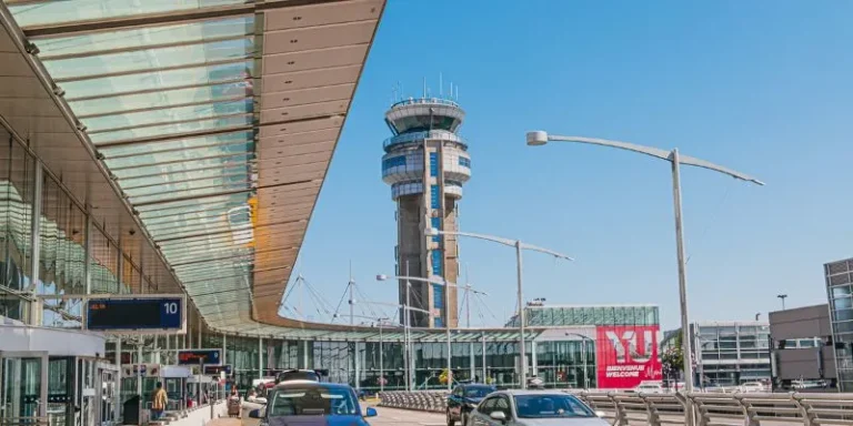 Montréal-Pierre Elliott Trudeau International Airport