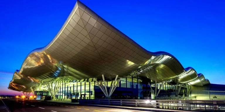 Split Airport