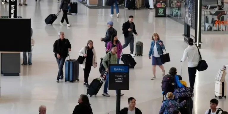 Green Card Applicant Detained at Airport (1)