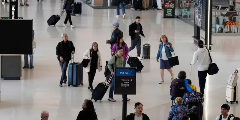 Green Card Applicant Detained at Airport: What It Means and What to Do