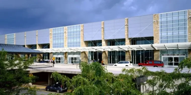 McGhee Tyson Airport