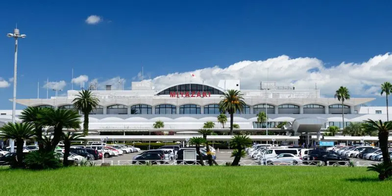 Japan Airlines KMI Terminal – Miyazaki Airport