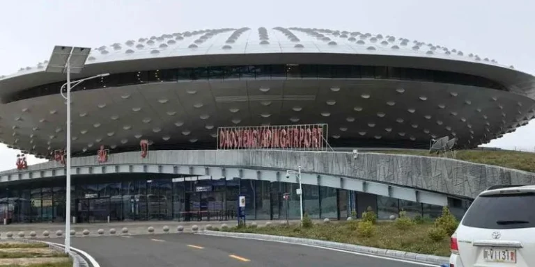 Daocheng Yading Airport